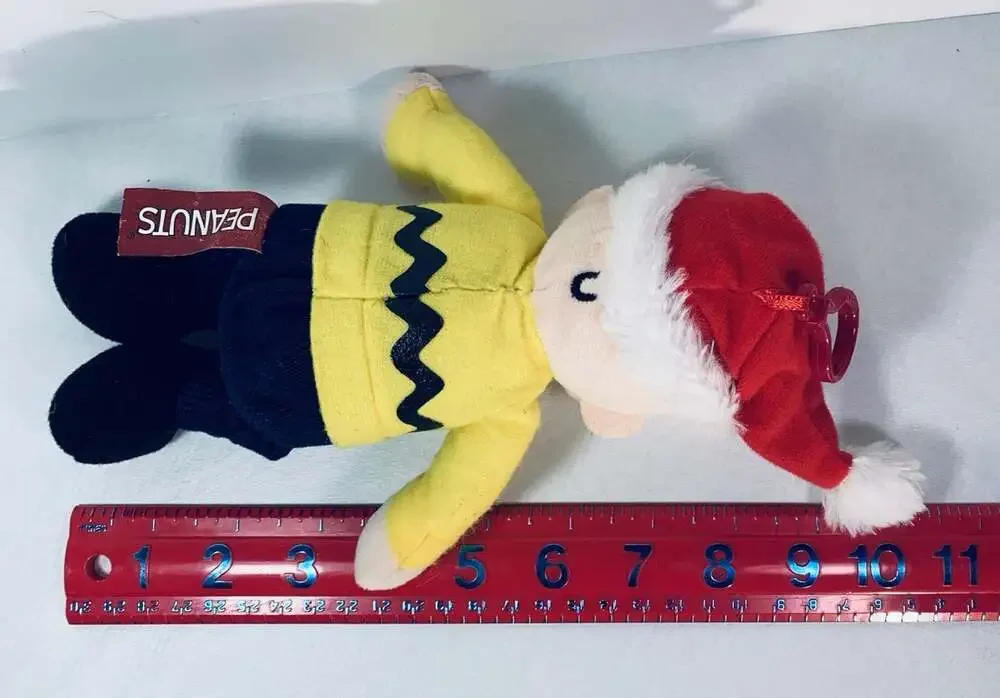 Charlie Brown Plush Christmas hat clip